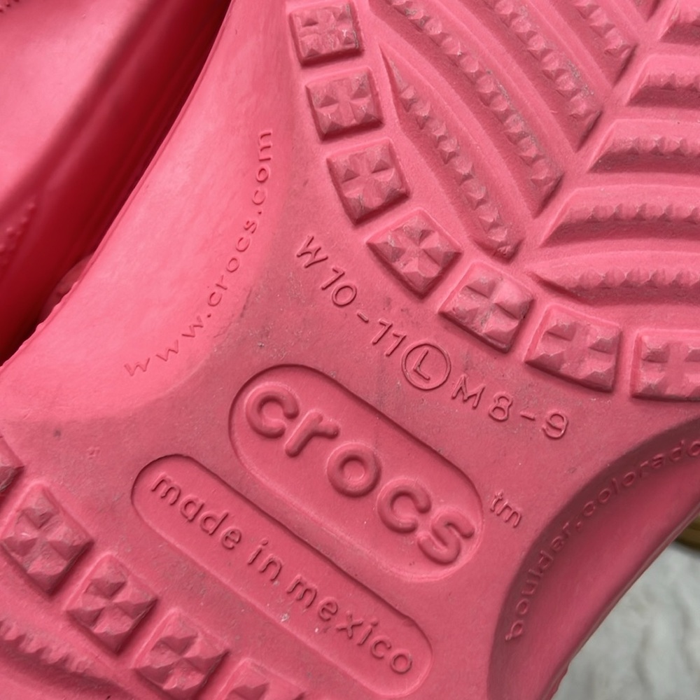 Pink Crocs - Picture 5 of 5